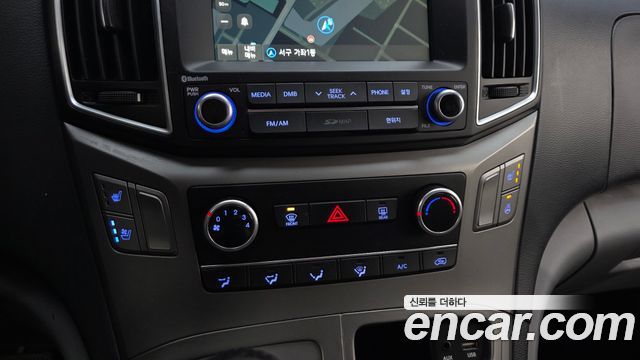 Hyundai Starex 2017 — photo 23