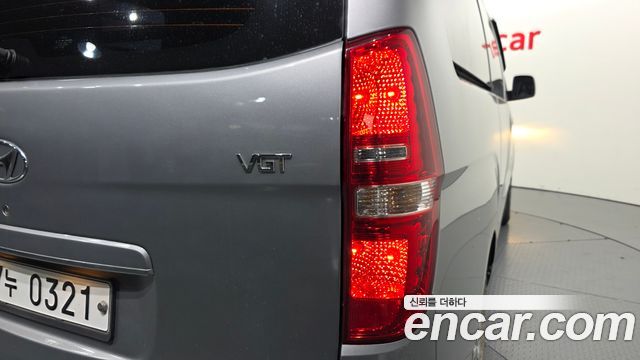 Hyundai Starex 2017 — photo 9