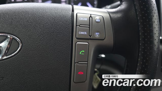 Hyundai Starex 2017 — photo 28