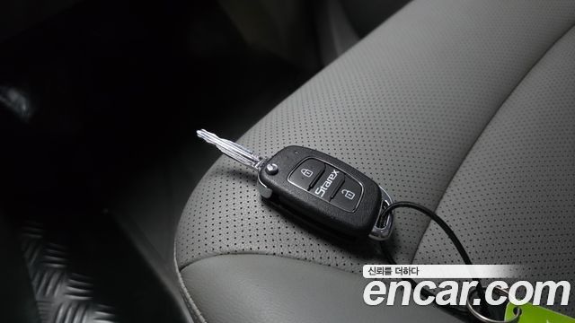 Hyundai Starex 2017 — photo 29
