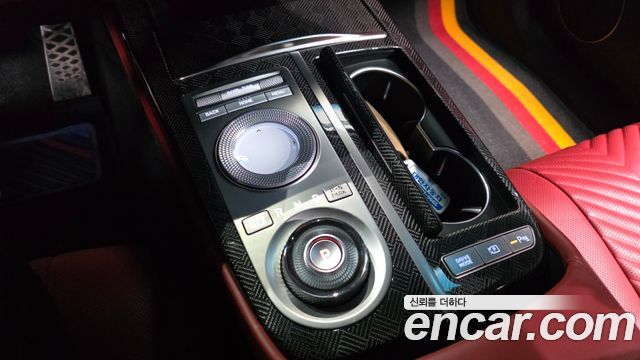 Genesis G80 2022 — photo 12