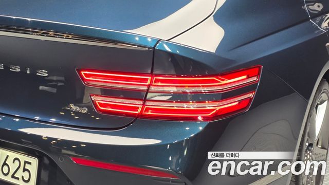 Genesis G80 2022 — photo 9