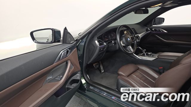 BMW 4-Series 2021 — photo 13