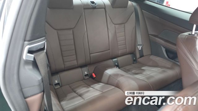 BMW 4-Series 2021 — photo 17