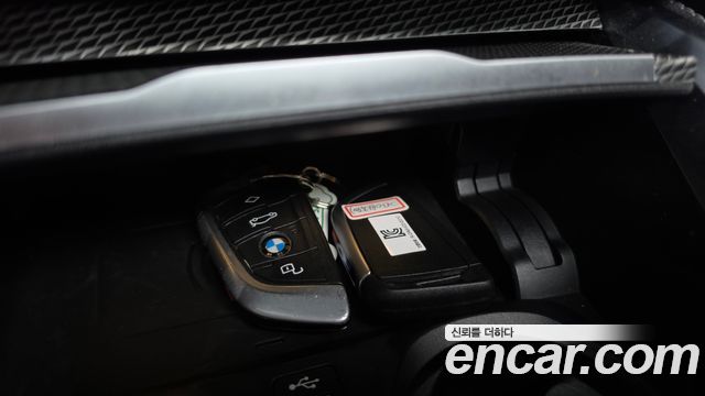 BMW 4-Series 2021 — photo 18