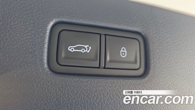 Genesis GV80 2023 — photo 22