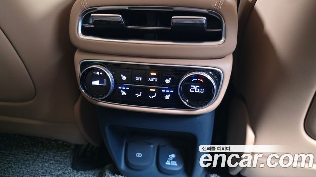 Genesis GV80 2023 — photo 28