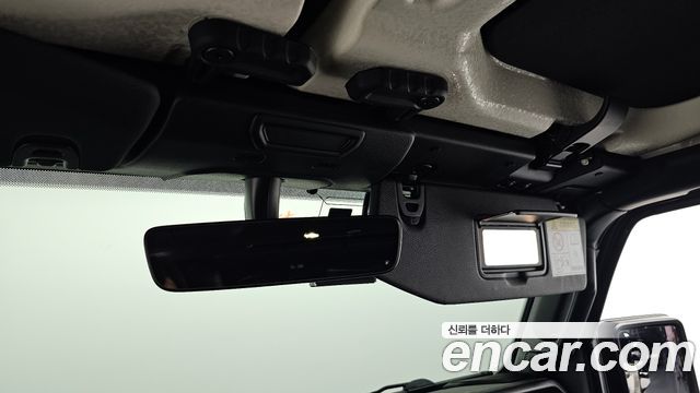Jeep Wrangler 2021 — photo 33