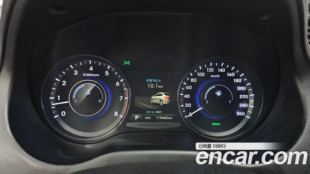 Hyundai Grandeur 2013 — photo 8