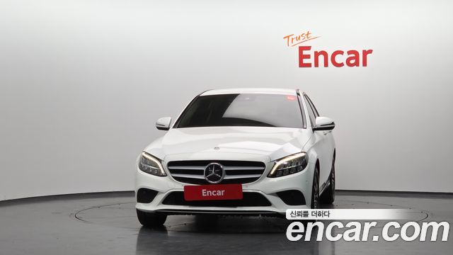 Mercedes-Benz C-Class 2019 — photo 3