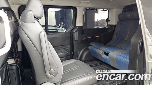 Hyundai Staria 2022 — photo 17