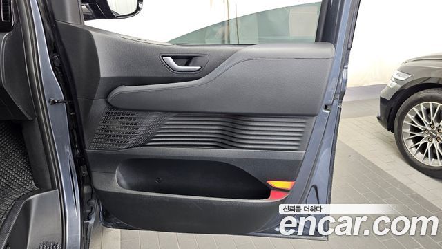 Hyundai Staria 2022 — photo 15