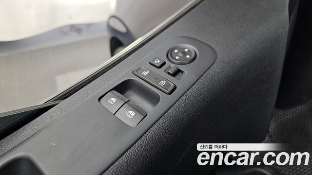 Hyundai Staria 2022 — photo 33