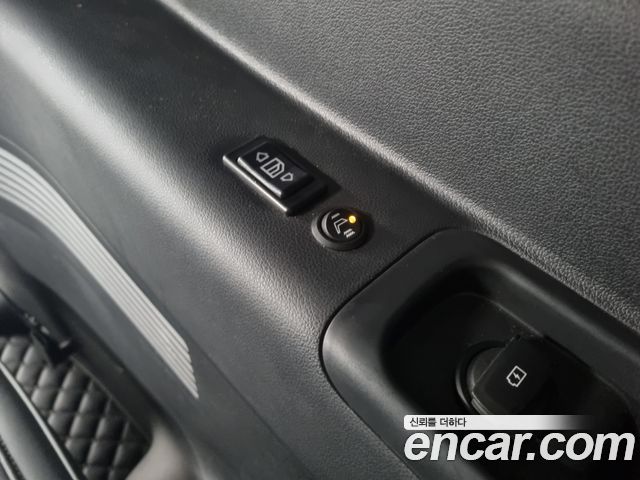 Hyundai Staria 2022 — photo 35