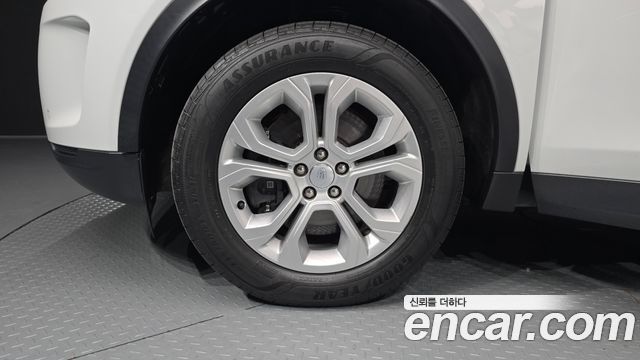 Land Rover Discovery Sport 2022 — photo 13