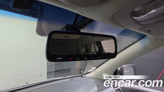 Kia Canival 2012 — photo 19