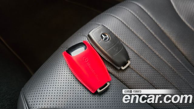 Mercedes-Benz CLS-Class 2021 — photo 23