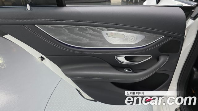 Mercedes-Benz CLS-Class 2021 — photo 15