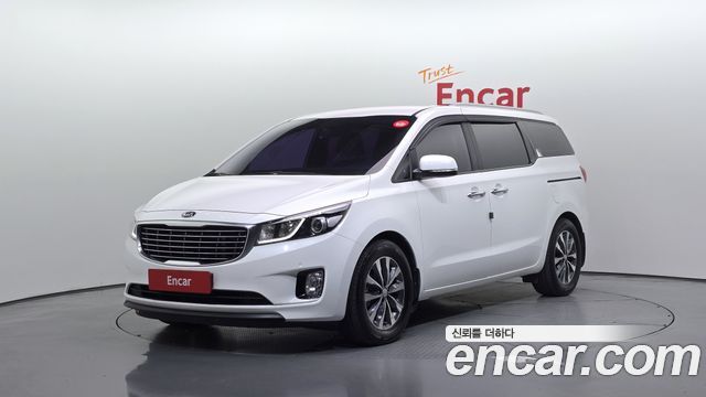 Kia Canival 2016 — photo 1