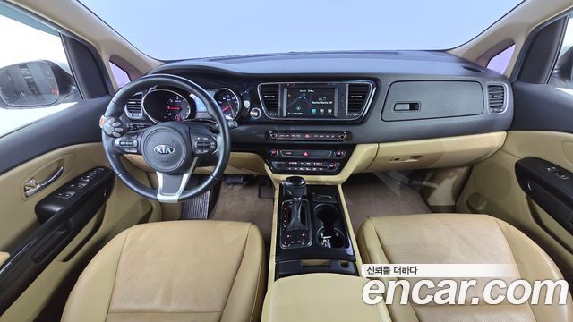 Kia Canival 2016 — photo 7