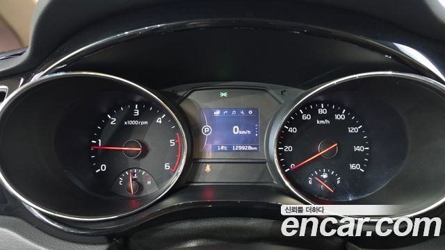 Kia Canival 2016 — photo 8