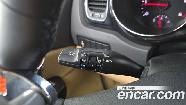 Kia Canival 2016 — photo 12