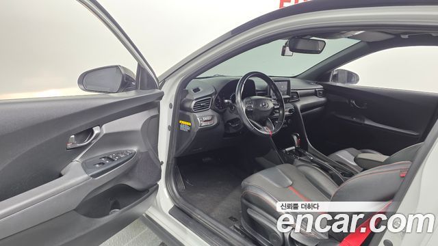 Hyundai Veloster 2018 — photo 10