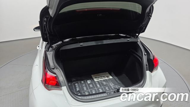 Hyundai Veloster 2018 — photo 20