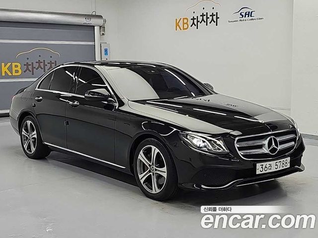 Mercedes-Benz E-Class 2019 — photo 4