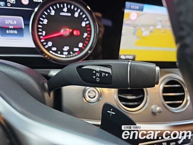 Mercedes-Benz E-Class 2019 — photo 8