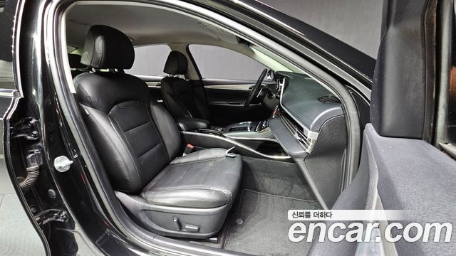 Hyundai Grandeur 2022 — photo 16