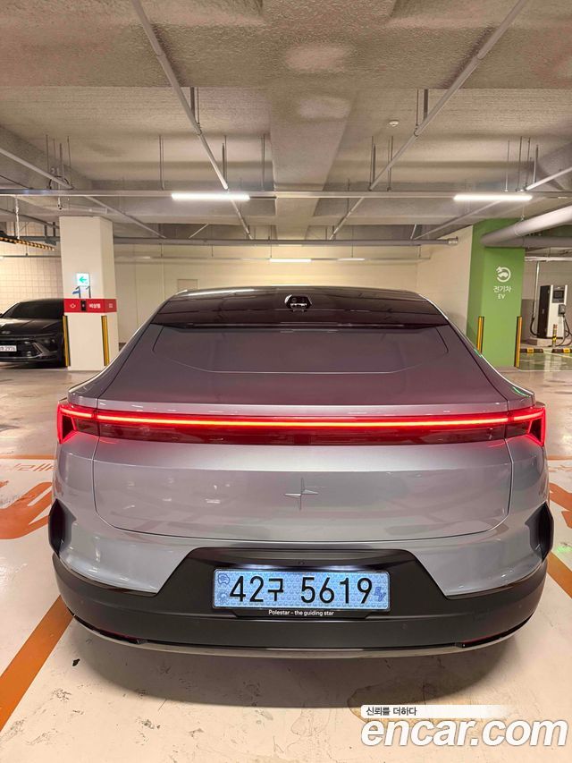 Polestar Polestar 4 2025 — photo 2