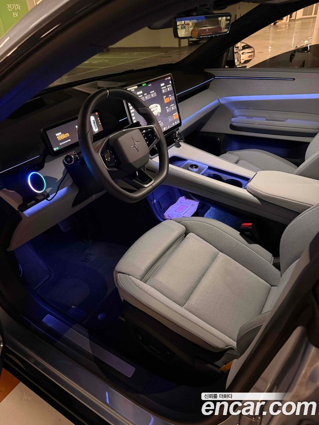 Polestar Polestar 4 2025 — photo 8