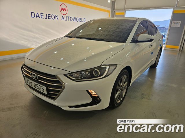 Hyundai AVANTE 2016 — photo 1