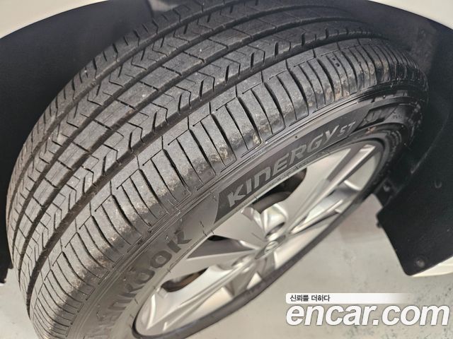 Hyundai AVANTE 2016 — photo 17
