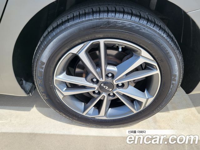 Kia K3 2022 — photo 20
