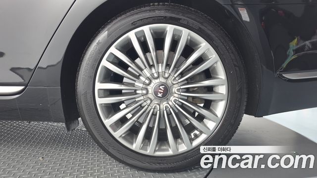 Kia K9 2019 — photo 7