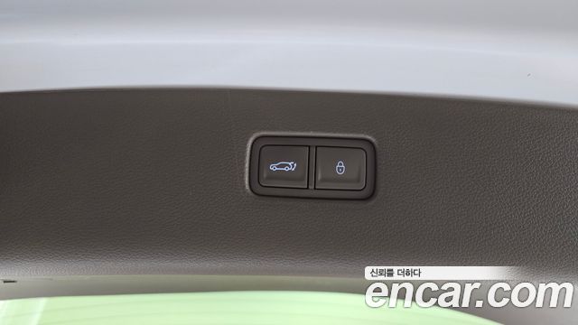 Genesis GV80 2023 — photo 22