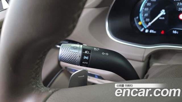 Genesis GV80 2023 — photo 30