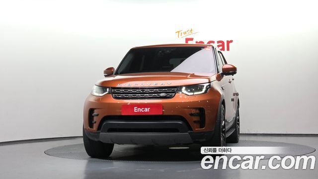Land Rover Discovery 2019 — photo 3