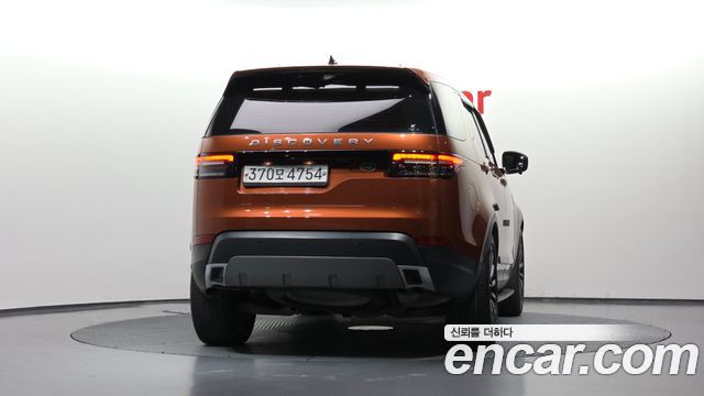 Land Rover Discovery 2019 — photo 4