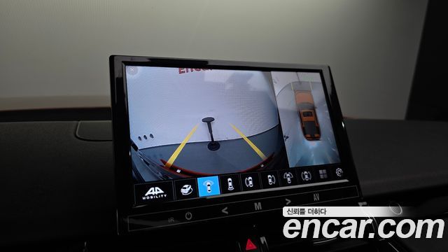 Land Rover Discovery 2019 — photo 21