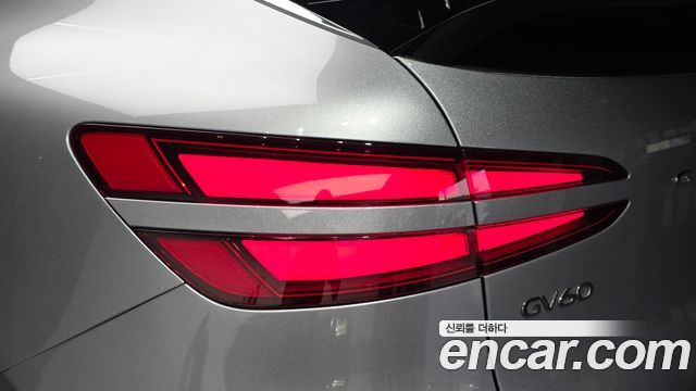 Genesis GV60 2022 — photo 9