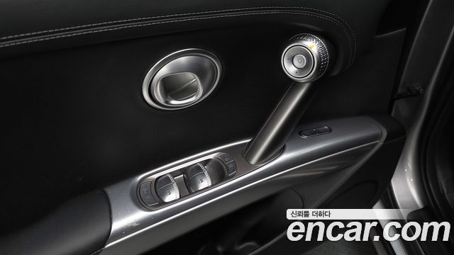 Genesis GV60 2022 — photo 32