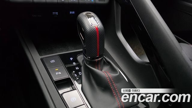 Hyundai AVANTE 2021 — photo 12