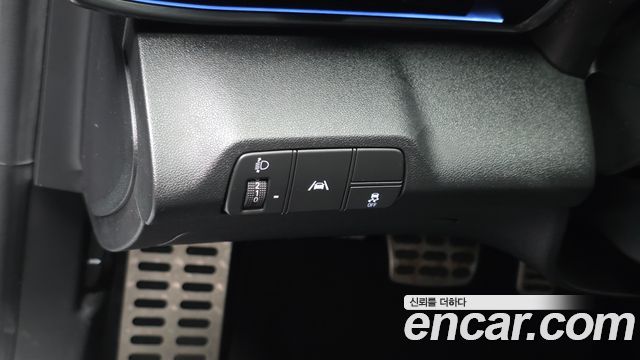 Hyundai AVANTE 2021 — photo 26