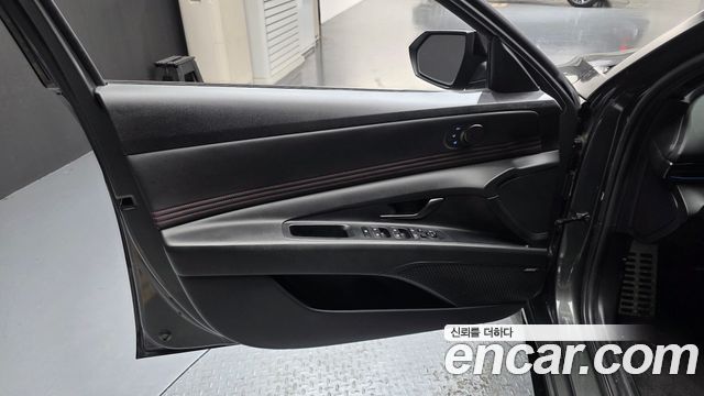 Hyundai AVANTE 2021 — photo 14