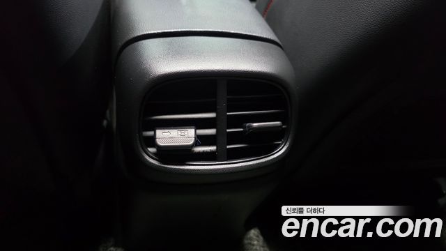 Hyundai AVANTE 2021 — photo 32