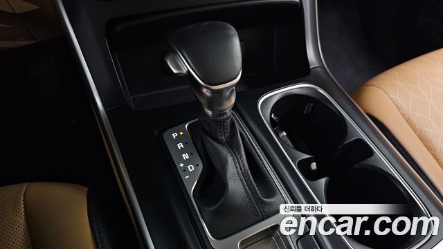 Kia Canival 2023 — photo 12