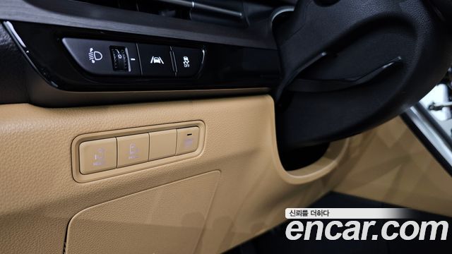 Kia Canival 2023 — photo 27